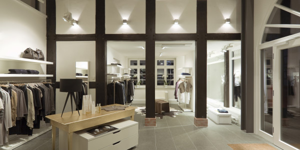 Gestión Integral de Proyectos Callosa de Ensarriá · Diseño de interiores de espacios comerciales